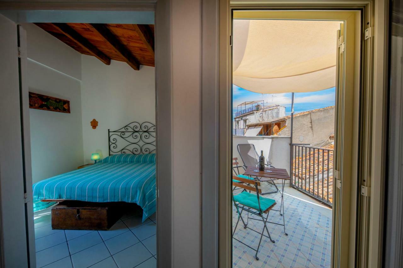 تْشيفالو Il Terrazzino Holiday Home المظهر الخارجي الصورة
